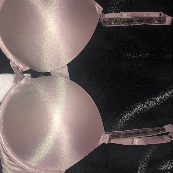 Victoria's Secret Intimates & Sleepwear Very Sexy Bra With Bling